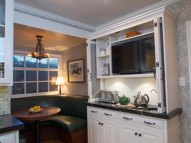 Functional storage solutions surrounding laundry appliances